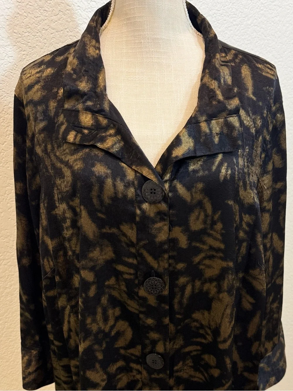 Ali Miles Women’s Plus Size, Casual & Dressy Blouse, Gold & Black. Size 2X